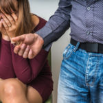 両親との同居問題で夫に離婚を切り出された時の対処法