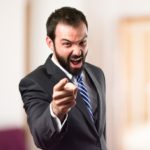すぐ怒る怒鳴るのは病気?キレる旦那との離婚を考える前にしてほしい対処法
