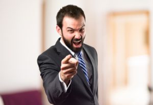 すぐ怒る怒鳴るのは病気?キレる旦那との離婚を考える前にしてほしい対処法